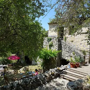  Hébergement de vacances Mas Du Gua La Petite Maison France
